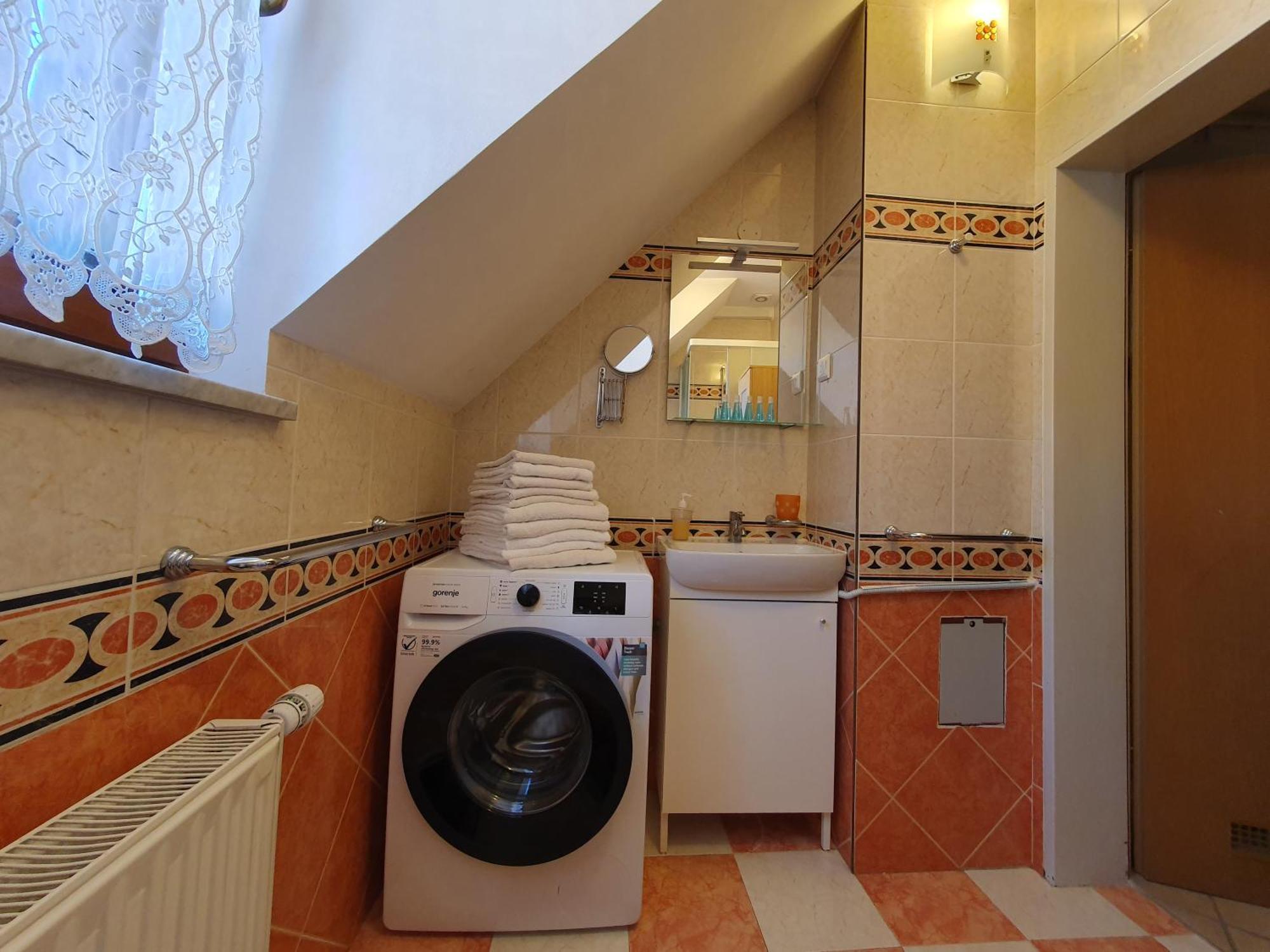 Spacious 2-Bedroom Apartment Zabjak With Ac Tour As Ljubljana Buitenkant foto
